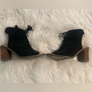 Dr. Scholls super comfortable, black, lace-up open-toe side zip, sandals